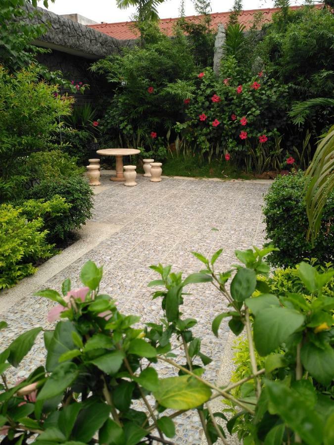 Hotel Des Jardins Abidjan Exterior photo